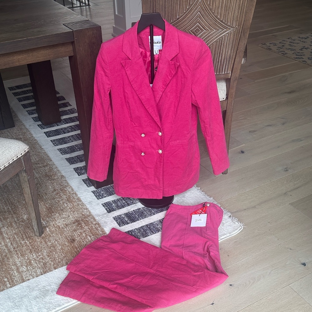 Bright Pink Double-Breasted Blazer and Pants Set - Picture 5 of 5